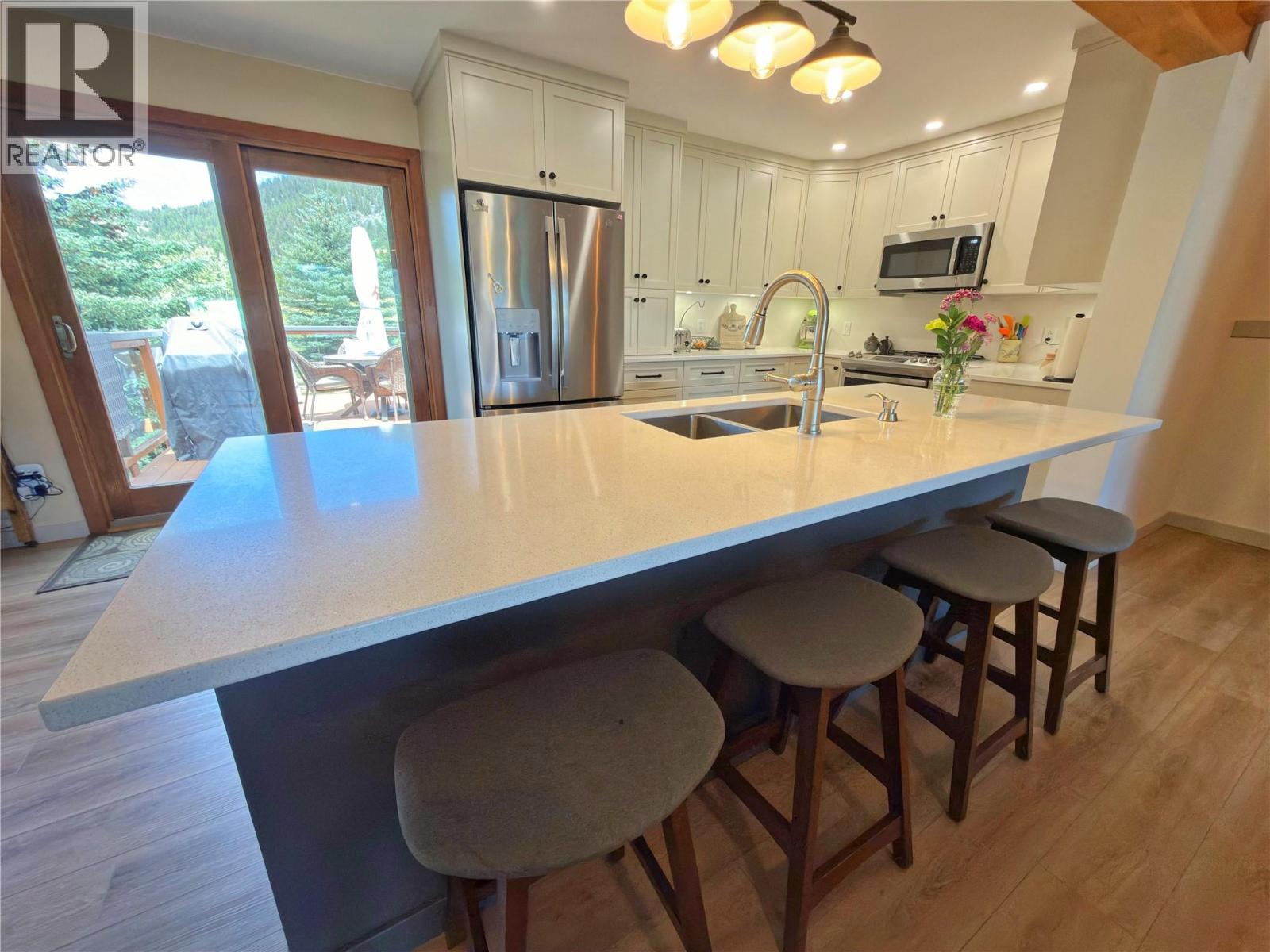 118 SKYE BLUE Loop, Princeton