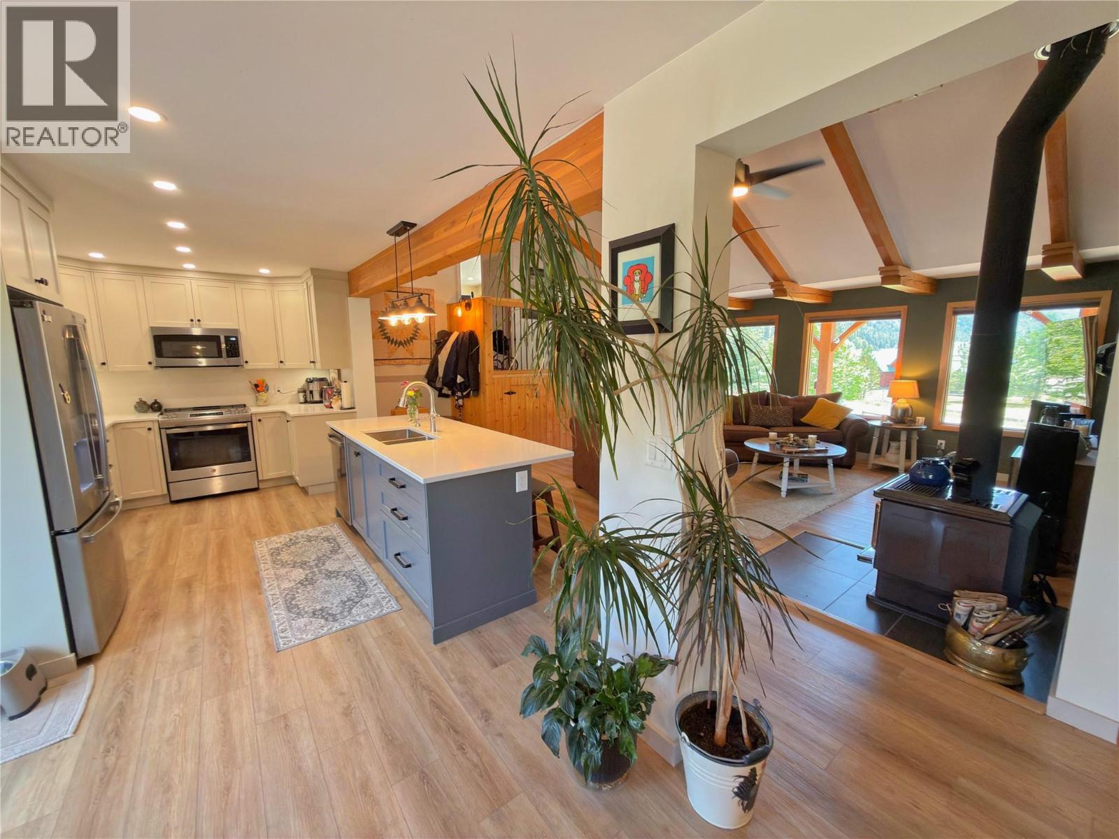 118 SKYE BLUE Loop, Princeton