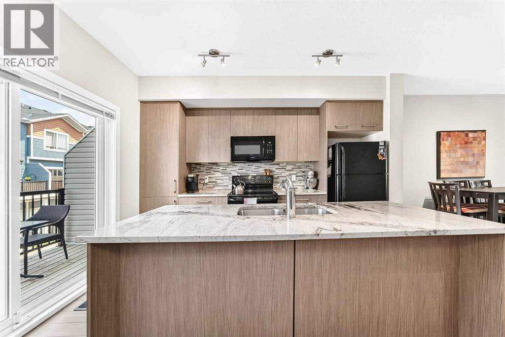 7 Stonehouse Crescent NW - Image 8