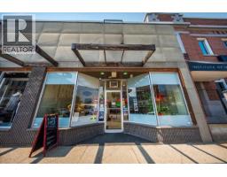 1320 Cedar Avenue, Trail, BC V1R4C2 Photo 6