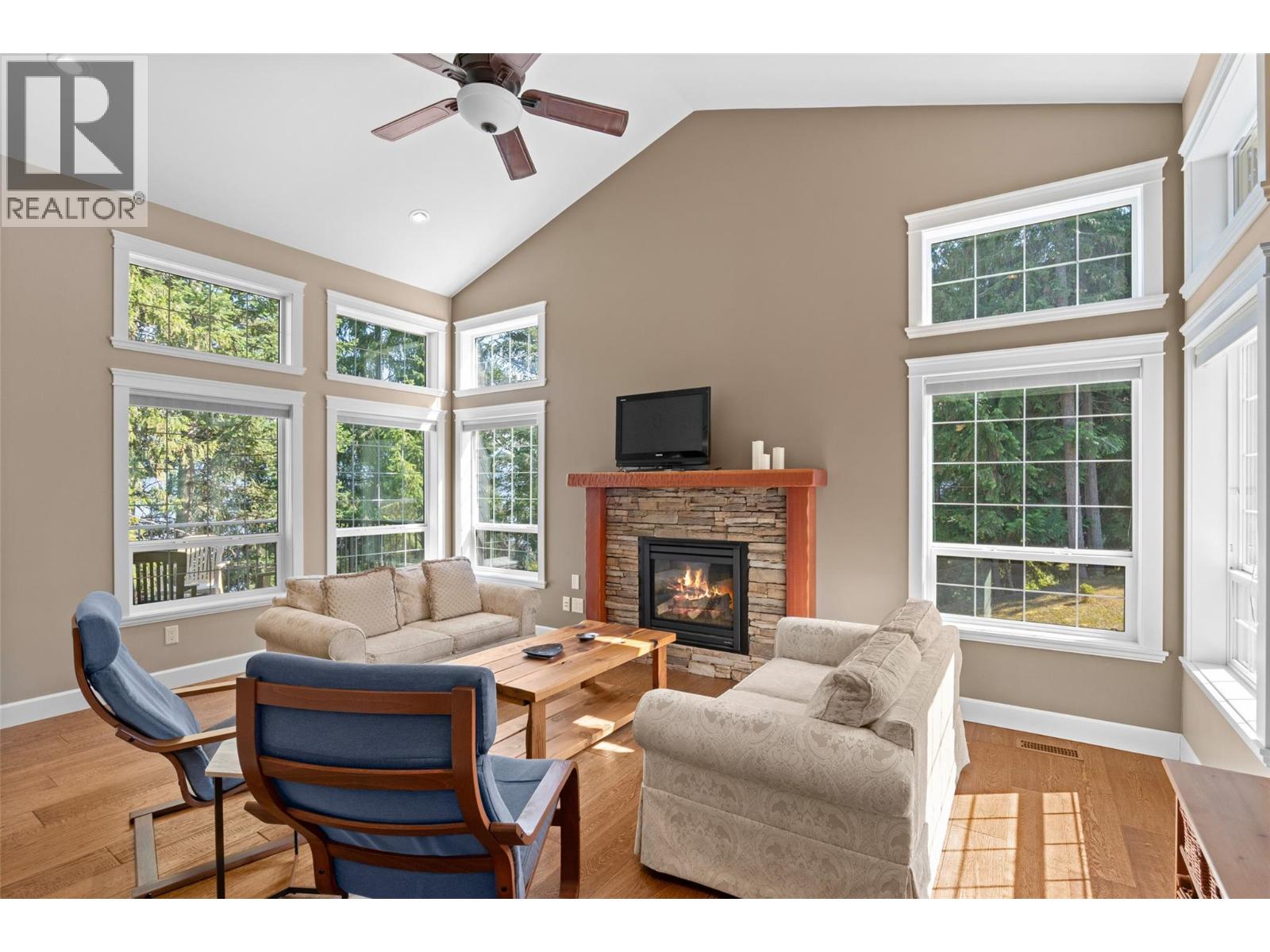 #39 4498 Squilax Anglemont Road - 8
