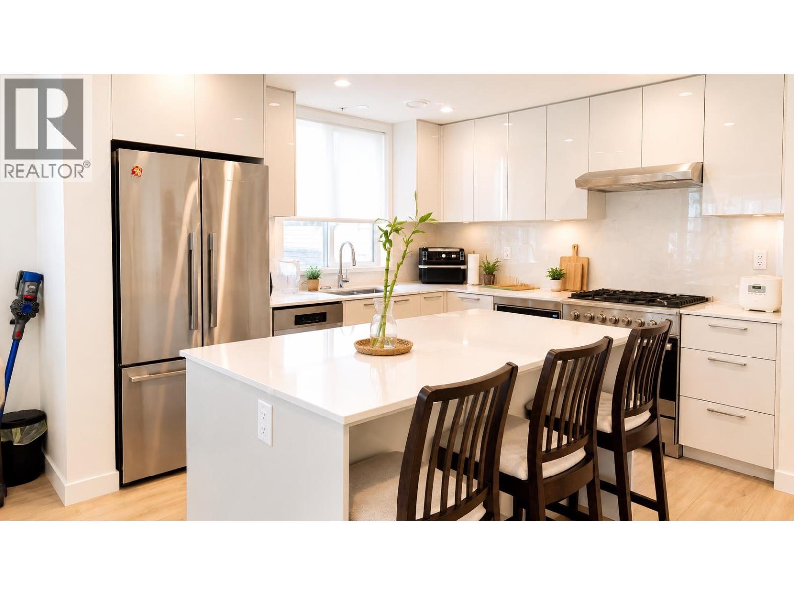 #26-10333 RIVER Drive, Richmond