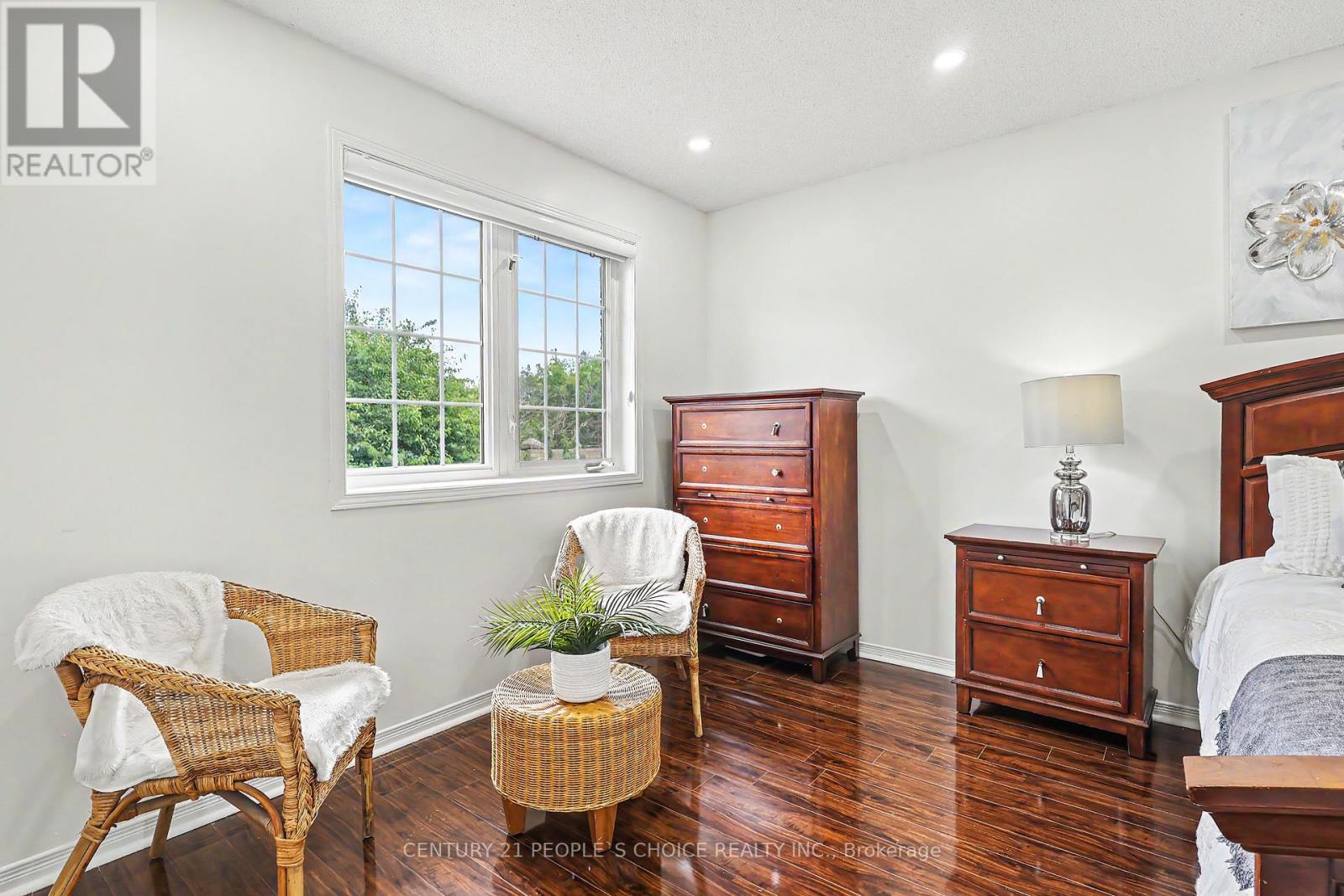 97 ZIA DODDA CRESCENT - 24