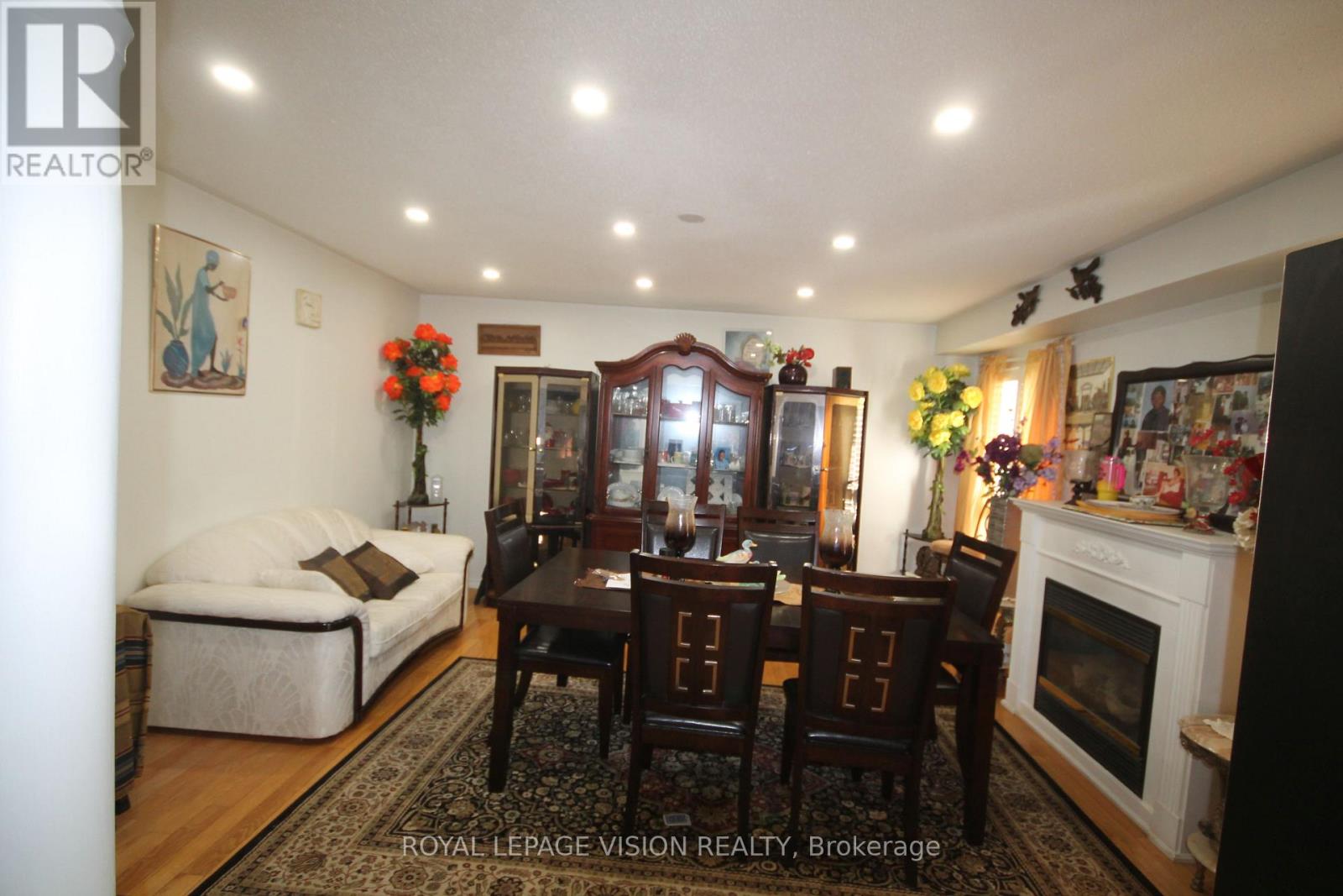 45 BRADBURY CRESCENT - 5
