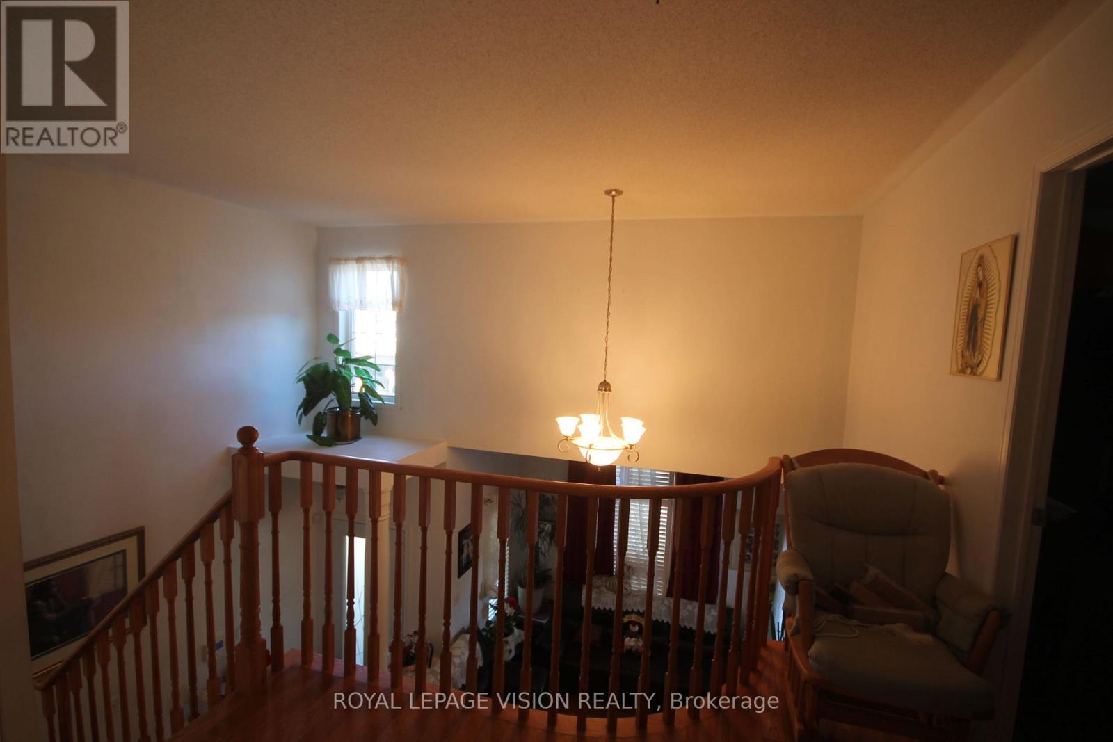 45 BRADBURY CRESCENT - 9