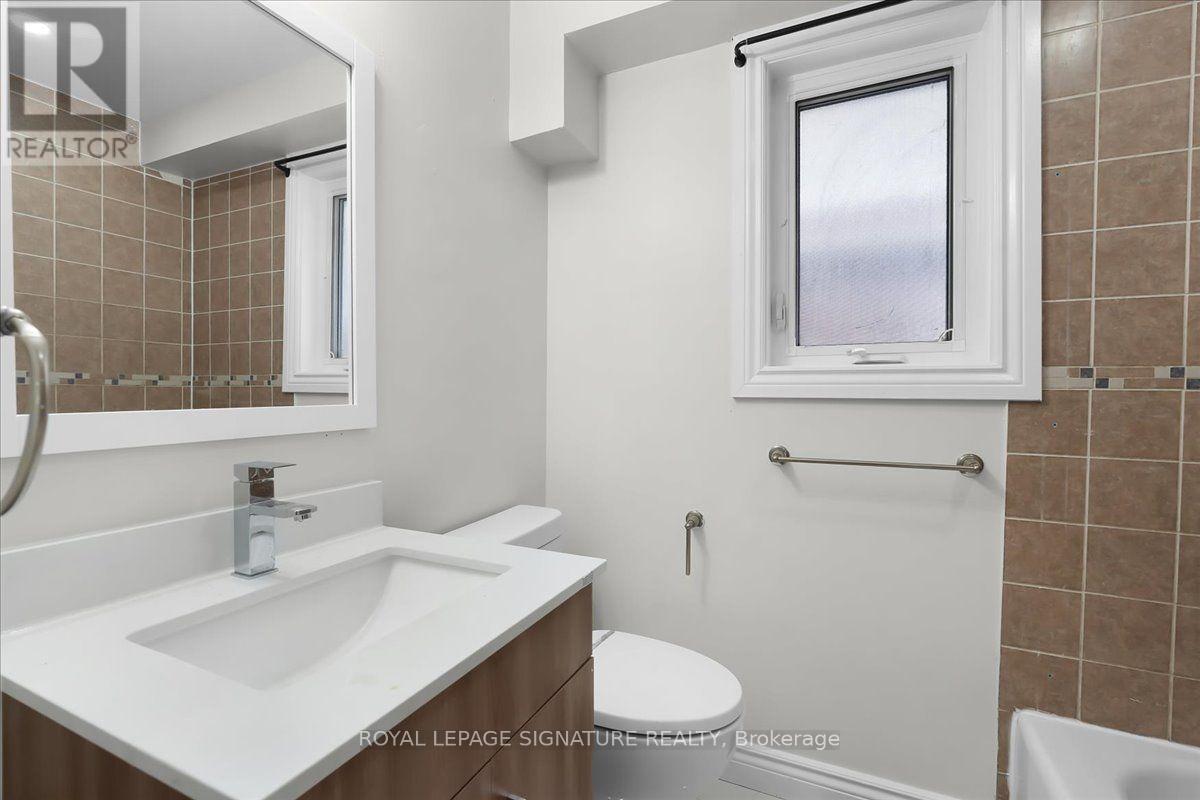 195 PARK ROAD S - 12