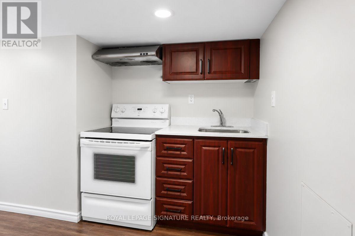 195 PARK ROAD S - 24