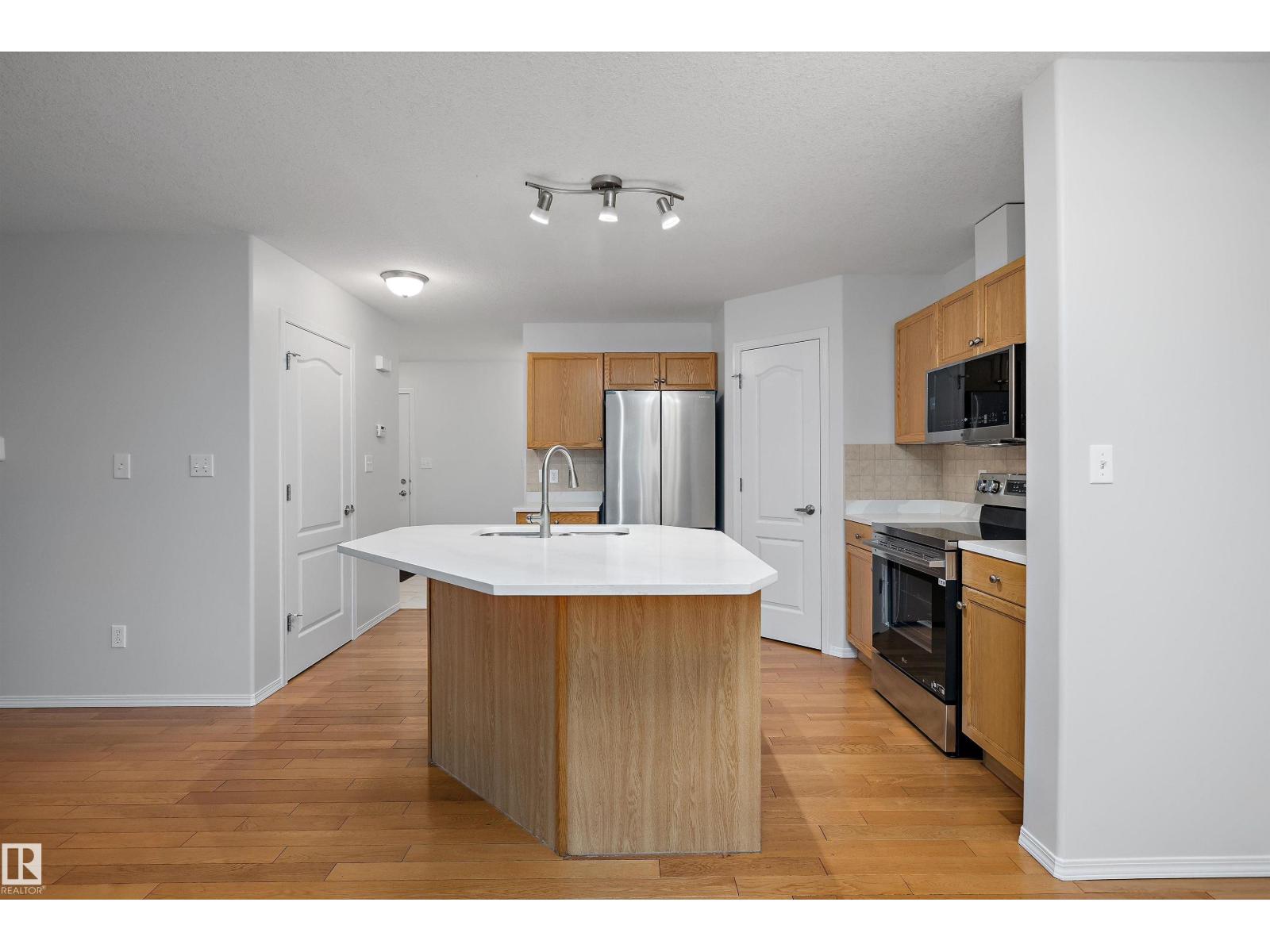161 RUE MAGNAN - 10
