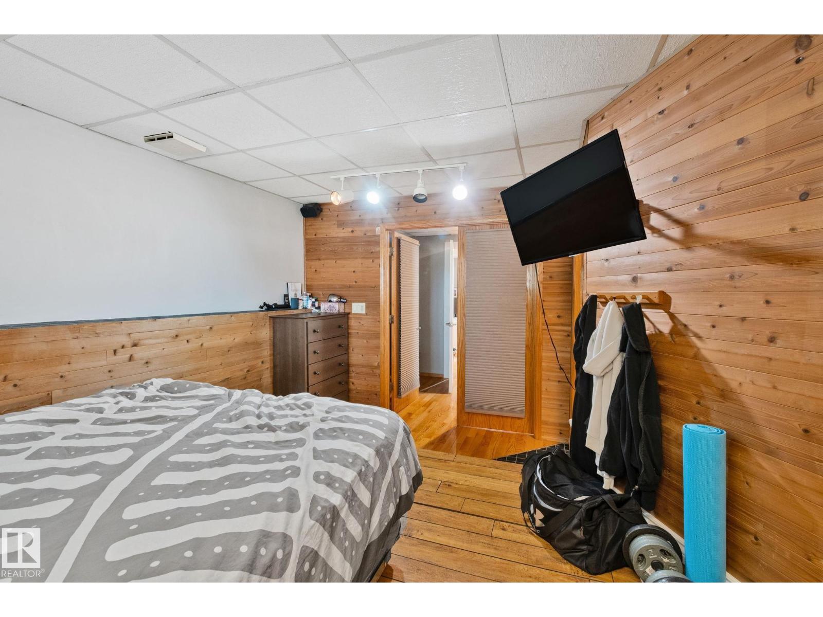 7503 190 ST NW - 17