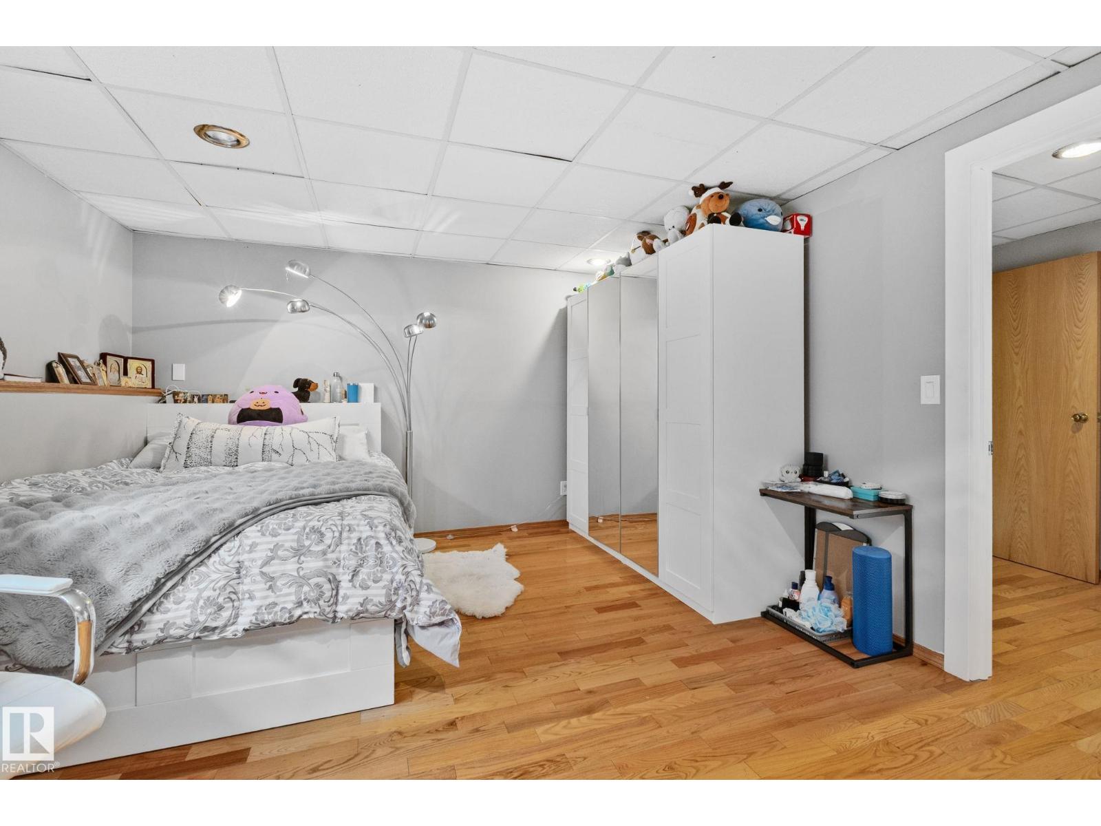 7503 190 ST NW - 20