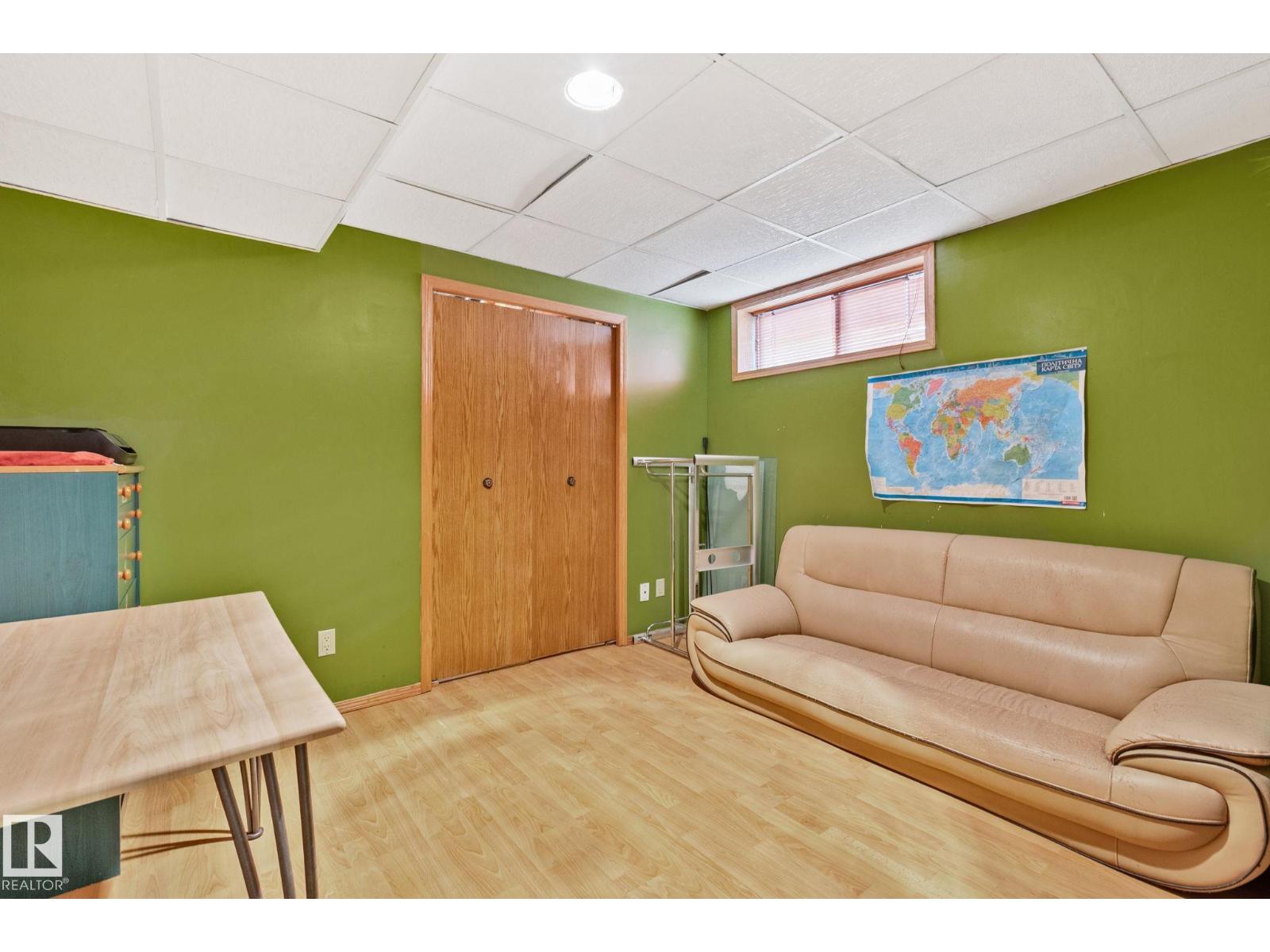 7503 190 ST NW - 23