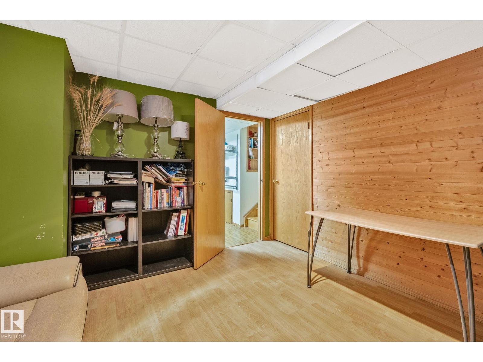 7503 190 ST NW - 24