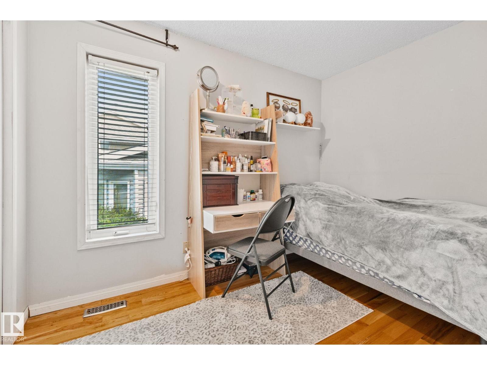 7503 190 ST NW - 30