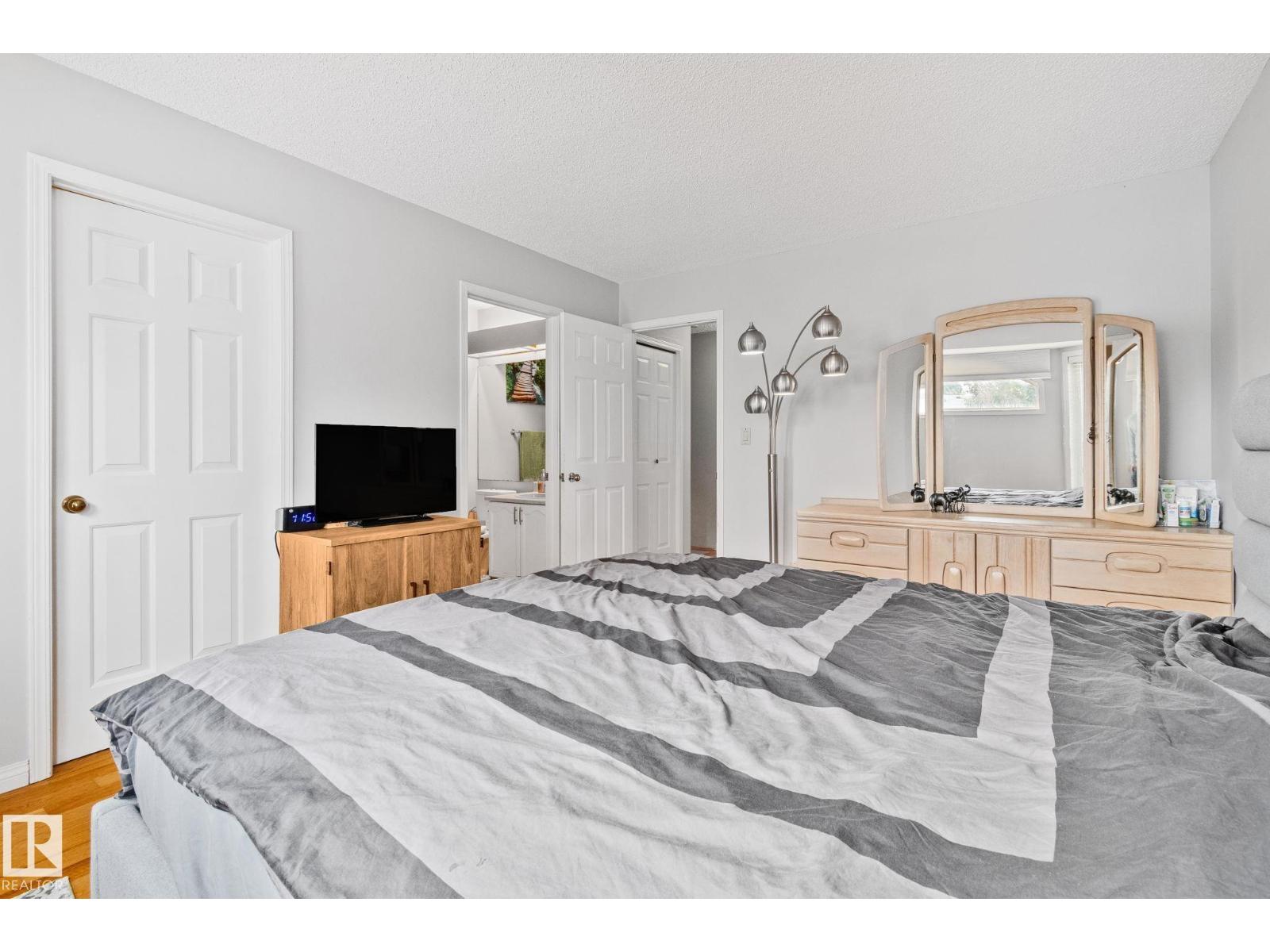 7503 190 ST NW - 34