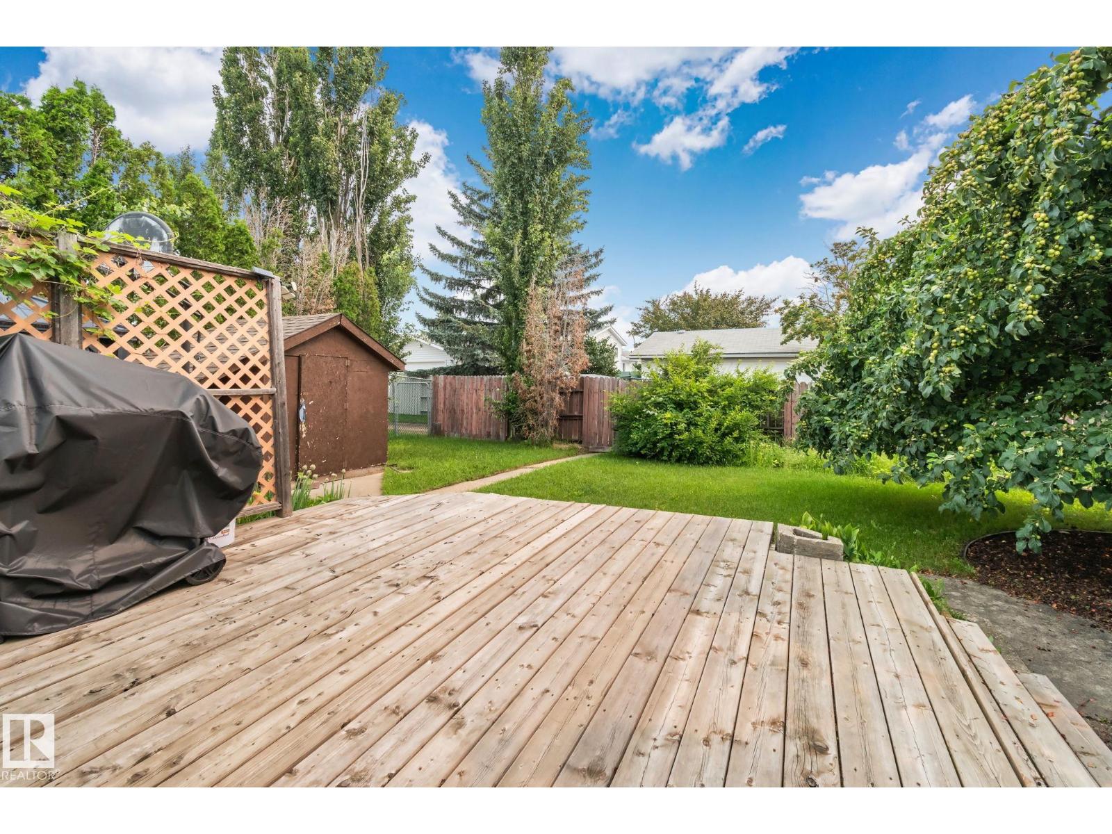 7503 190 ST NW - 37