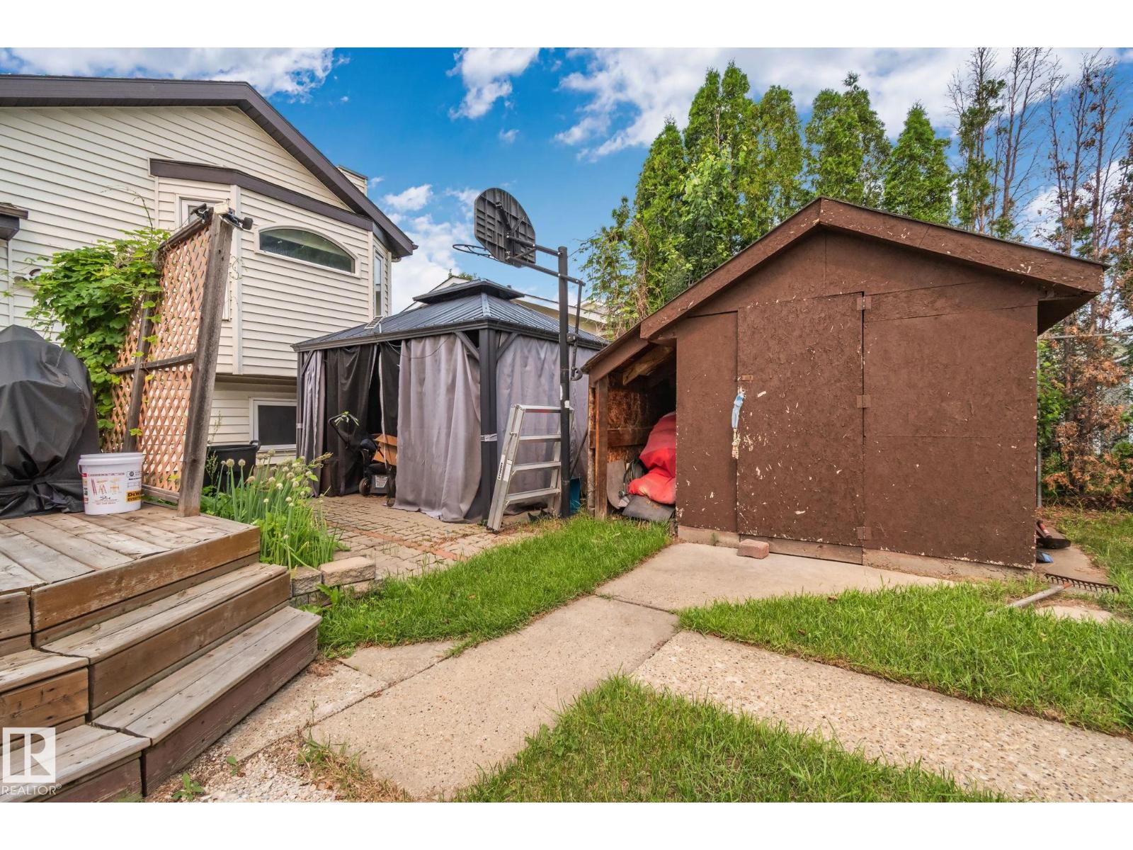 7503 190 ST NW - 42