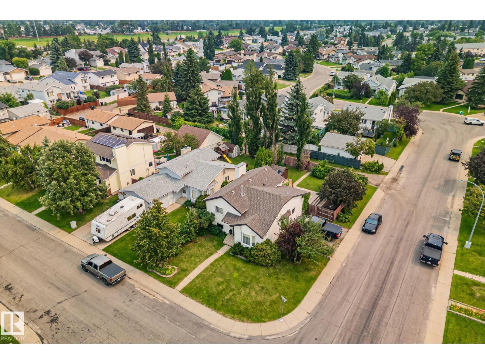 7503 190 ST NW - 52