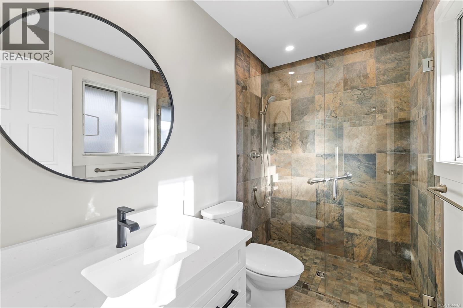245 Elizabeth Ave - 13