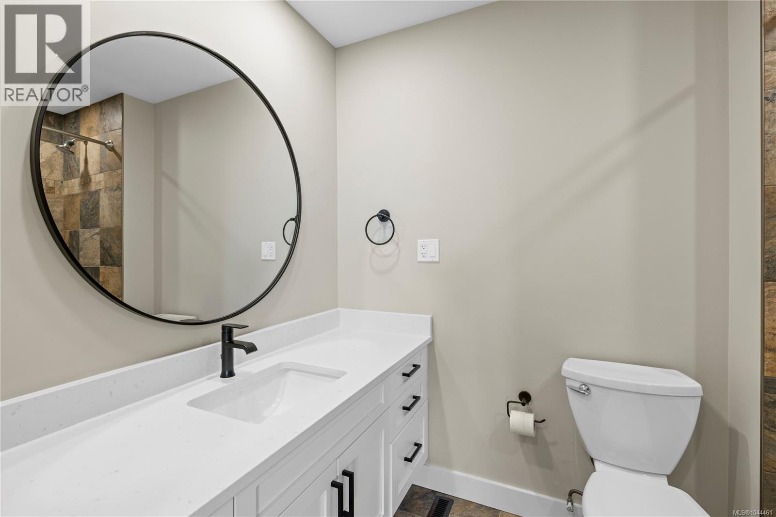 245 Elizabeth Ave - 15