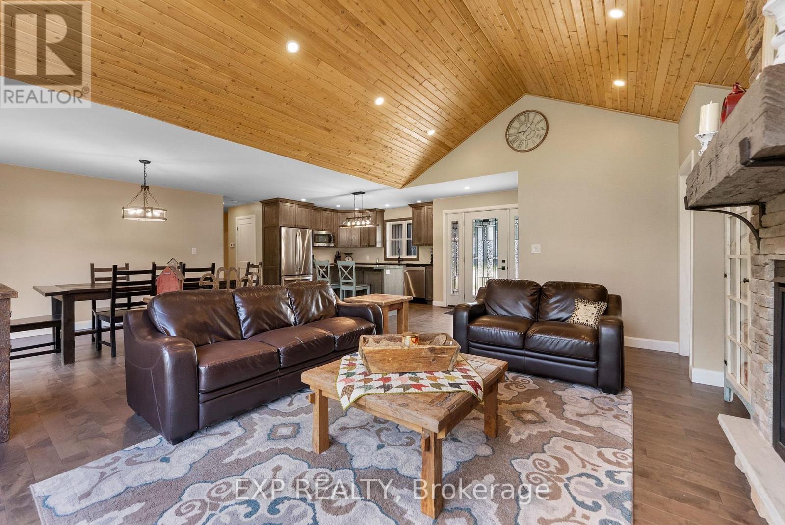 51 YANTHA CRESCENT - 10