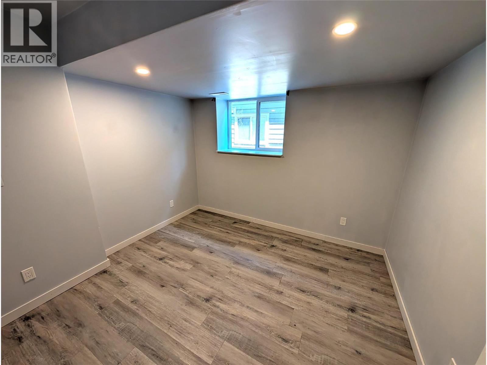 2710 BEACHMOUNT Crescent - 31