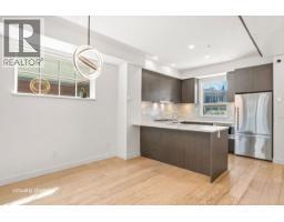 1038 Park Drive, Vancouver, BC V6P0H9 Photo 10
