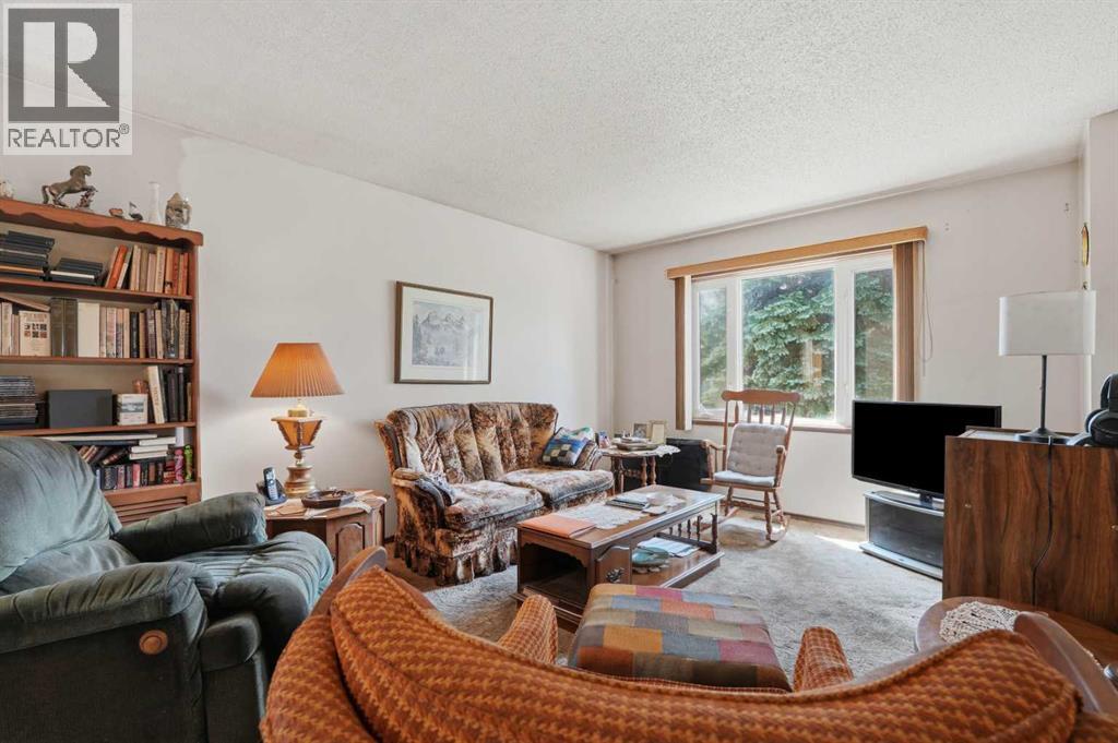 424 Acacia Drive SE - Image 6