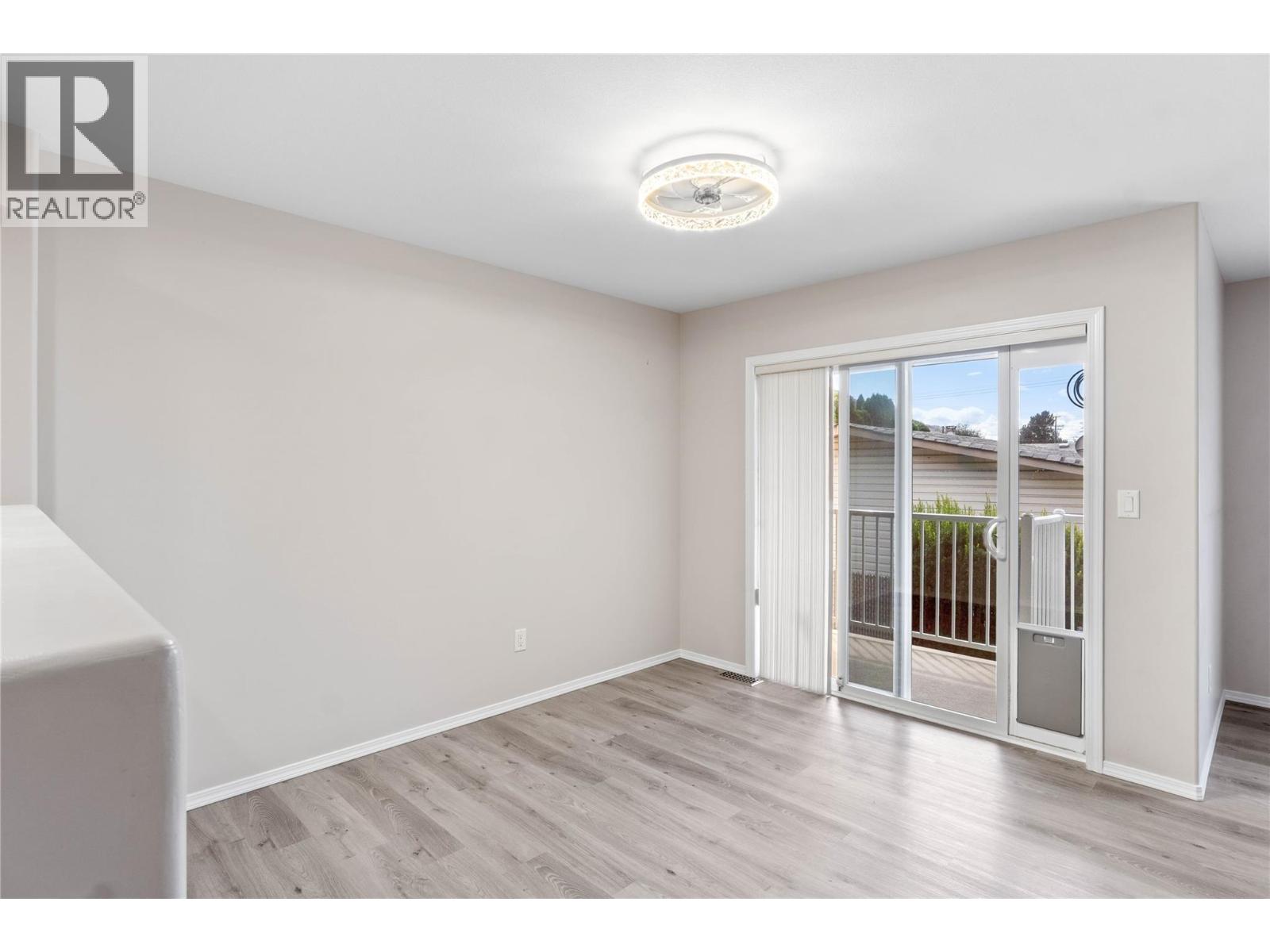 #8 3150 WESTSYDE Road - 3