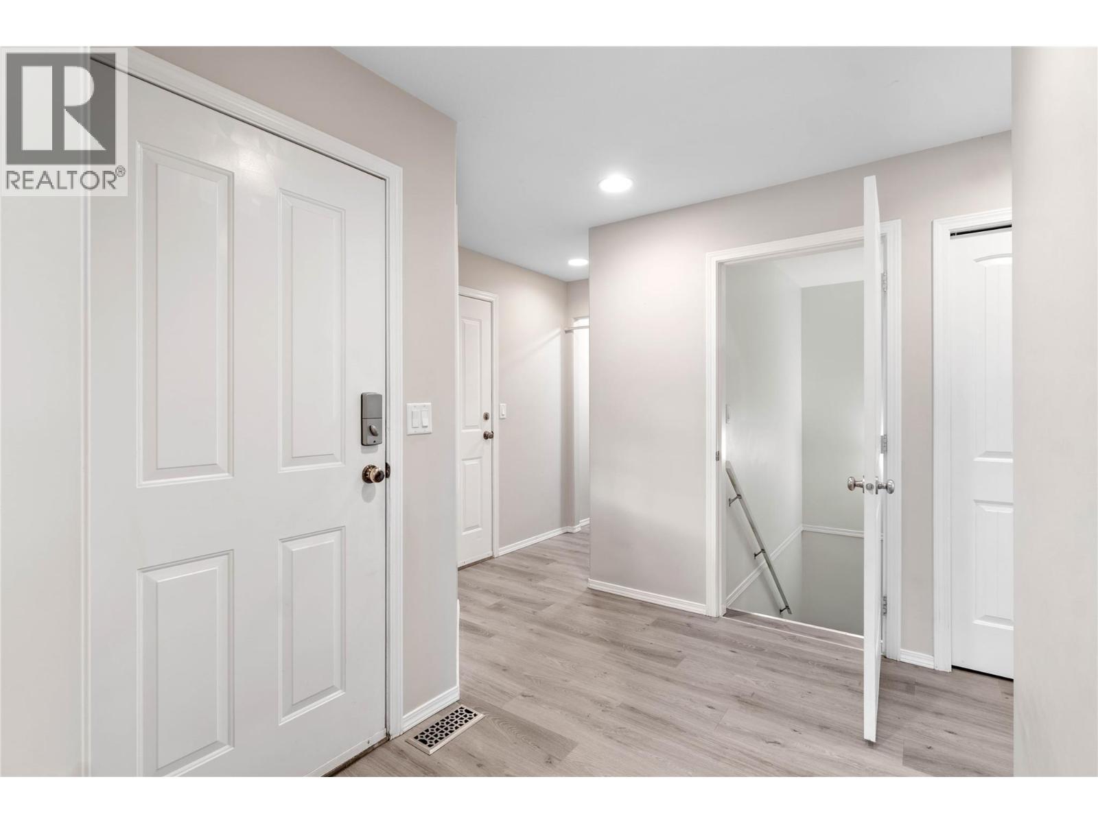 #8 3150 WESTSYDE Road - 13