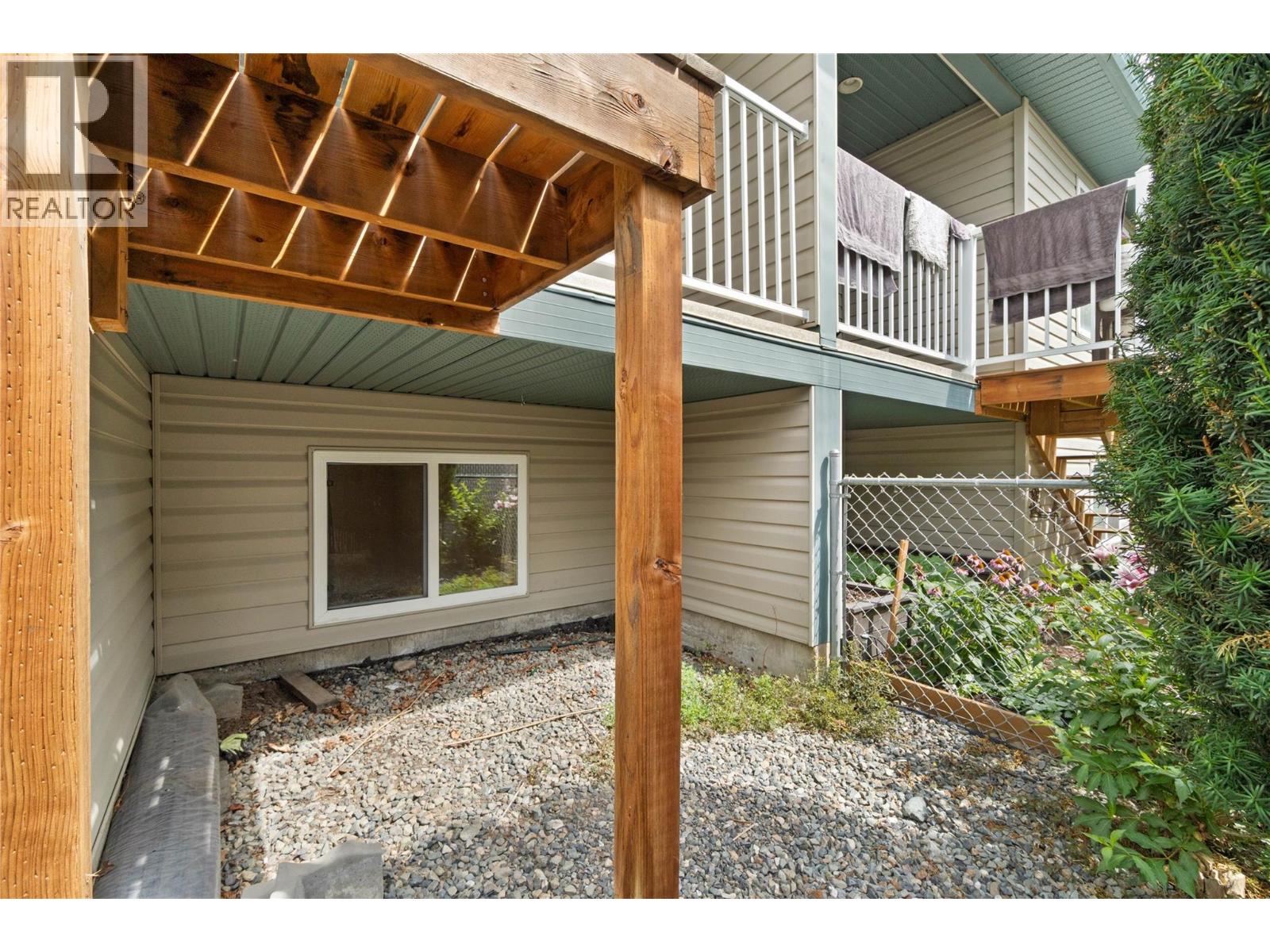 #8 3150 WESTSYDE Road - 25