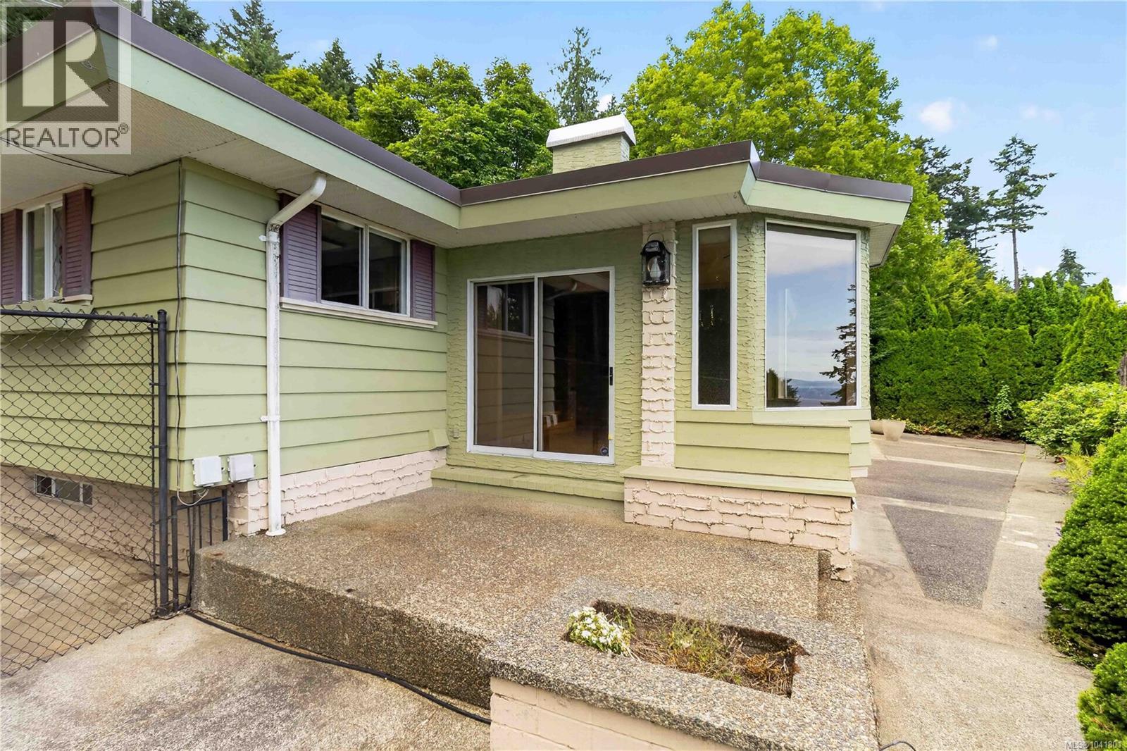 4916 Lochside Dr - 50