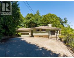 4916 Lochside Dr, Saanich, BC V8Y2E4 Photo 76