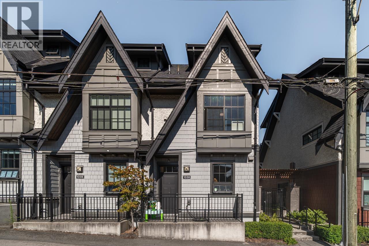 1038 PARK DRIVE