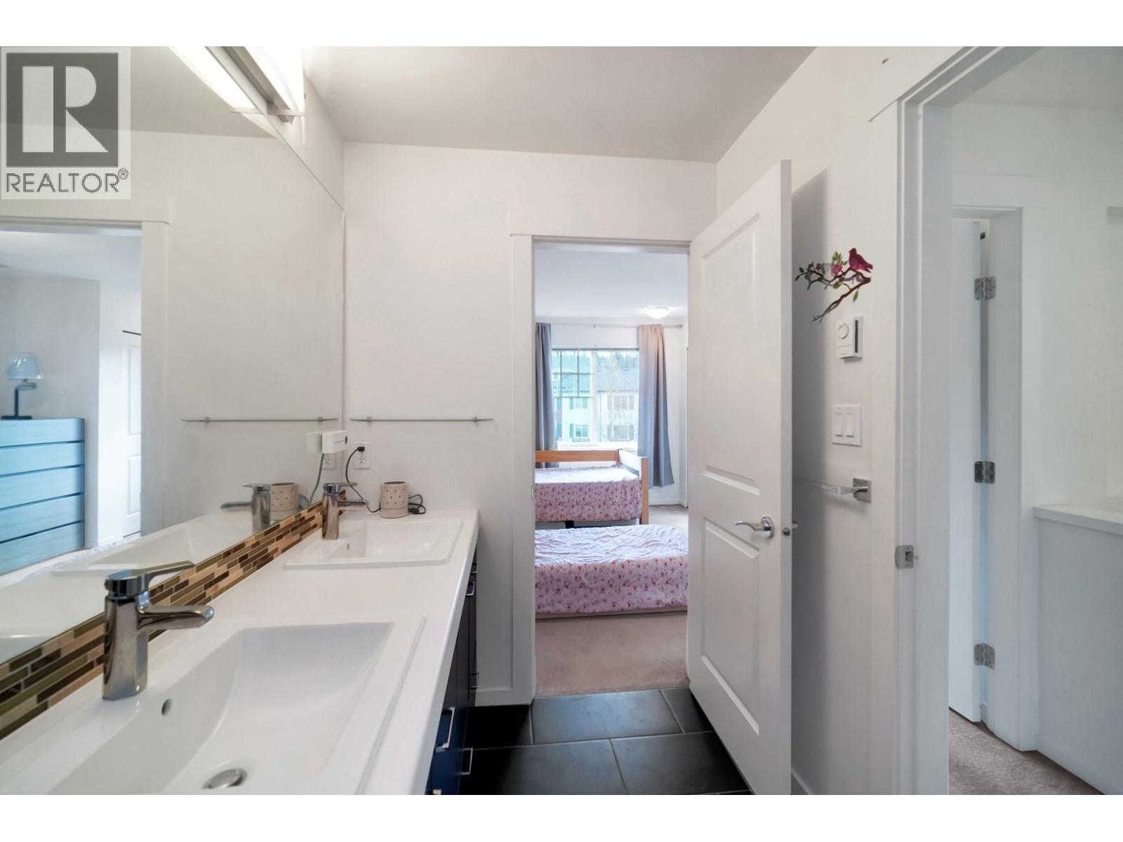 38 3010 RIVERBEND DRIVE, Coquitlam