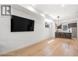1038 Park Drive, Vancouver, BC V6P0H9 Photo 9