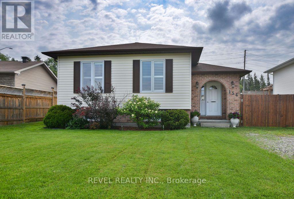 154 BLAHEY COURT - 1