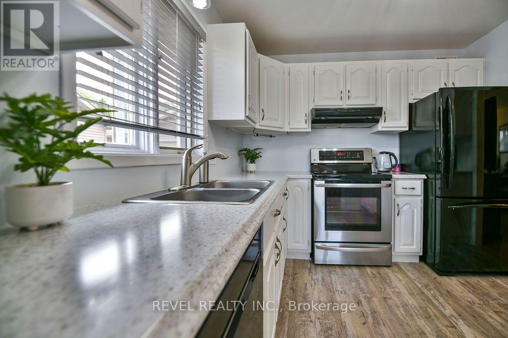 154 BLAHEY COURT - 14
