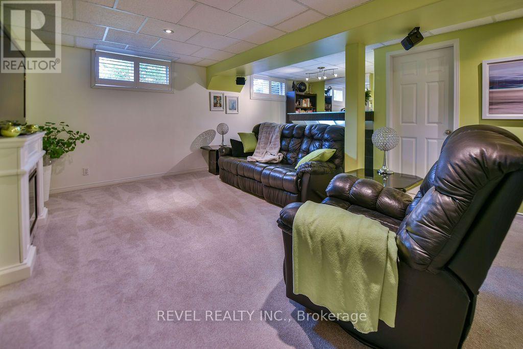 154 BLAHEY COURT - 29