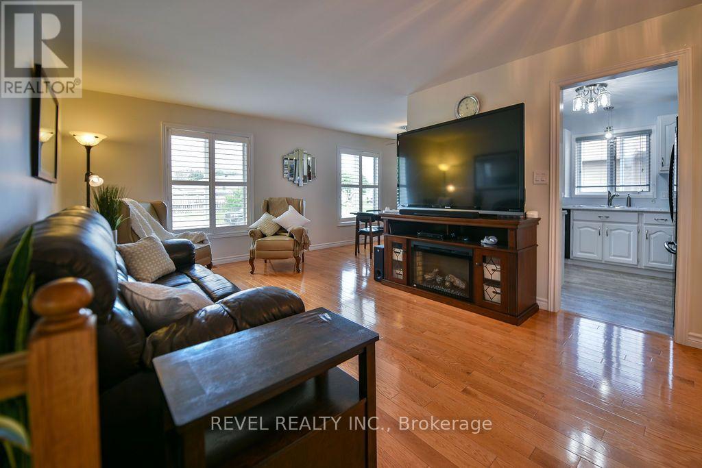 154 BLAHEY COURT - 4