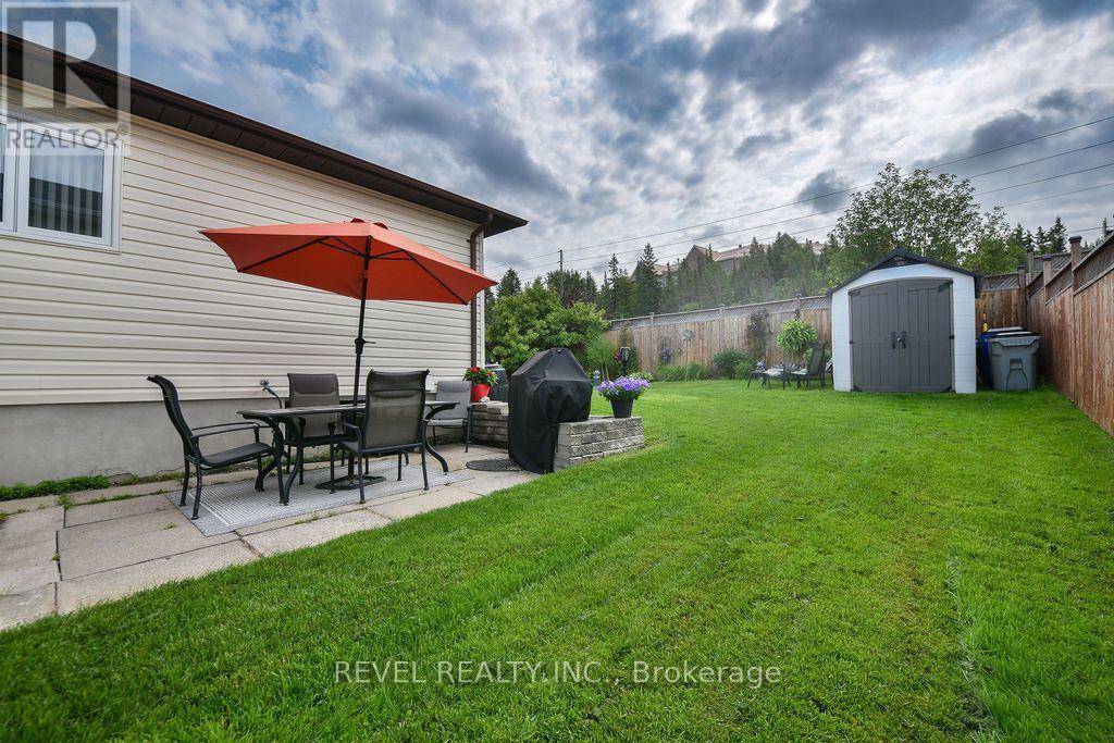 154 BLAHEY COURT - 44