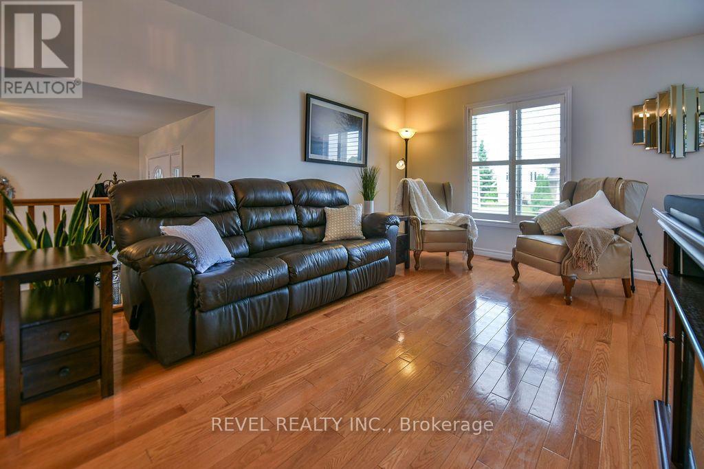 154 BLAHEY COURT - 6