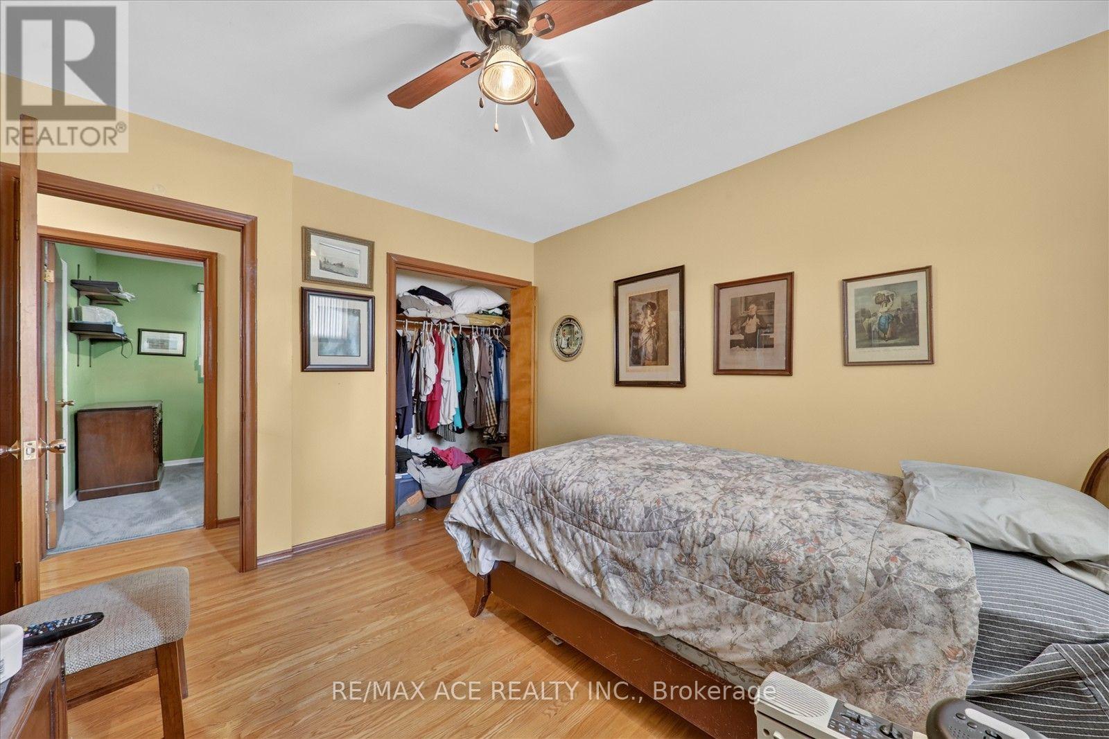 18 HENEAGE STREET - 21