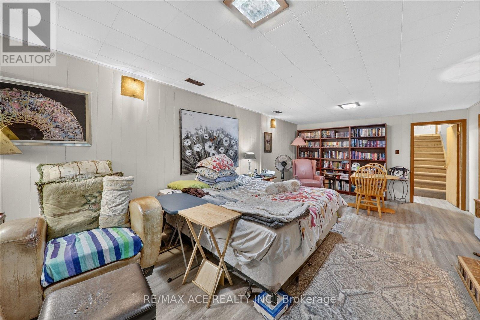 18 HENEAGE STREET - 30