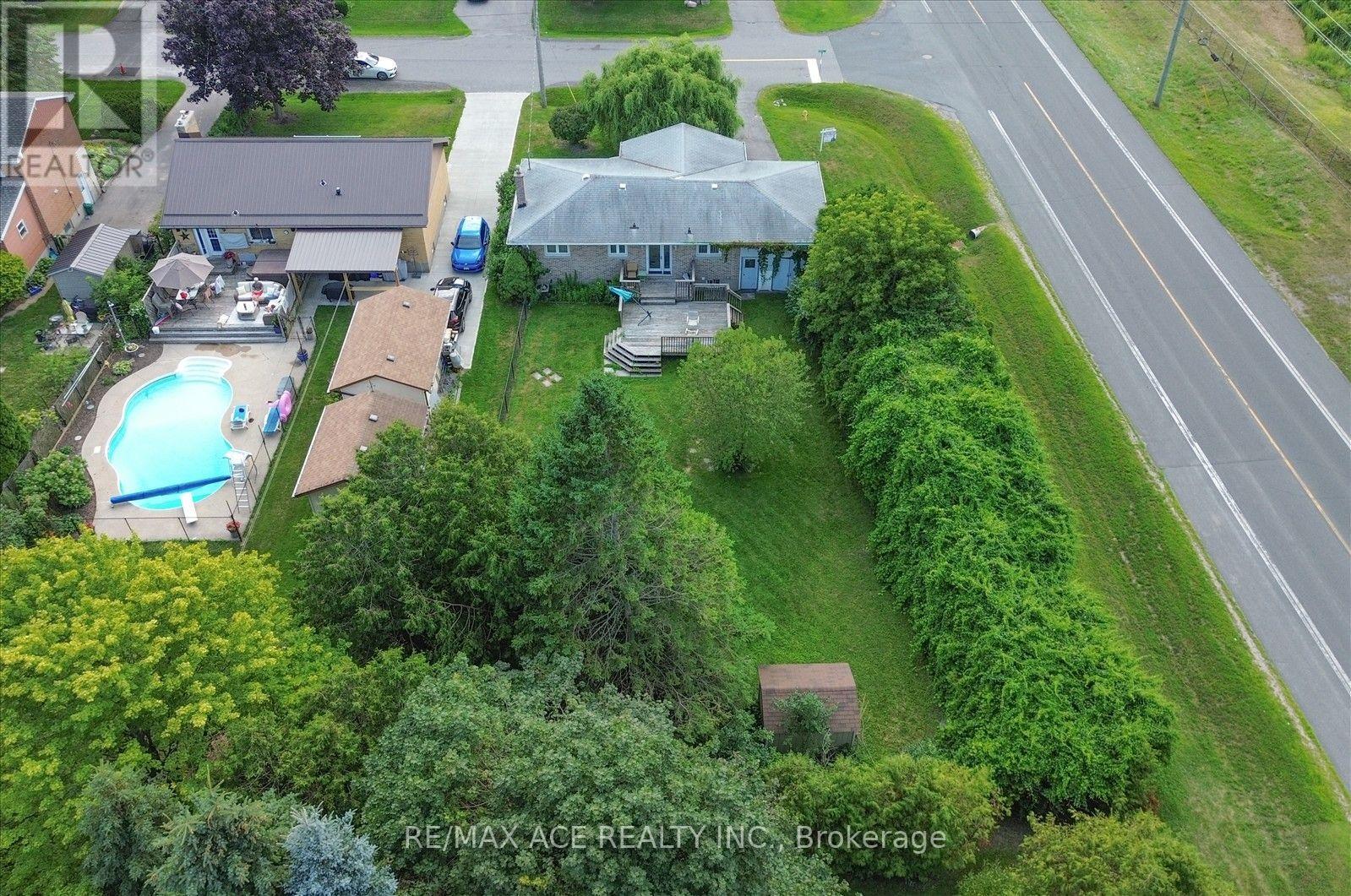 18 HENEAGE STREET - 43