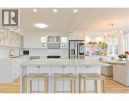 1 Palace Pier Court Unit# 2210, Etobicoke, ON M8V3W9 Photo 9