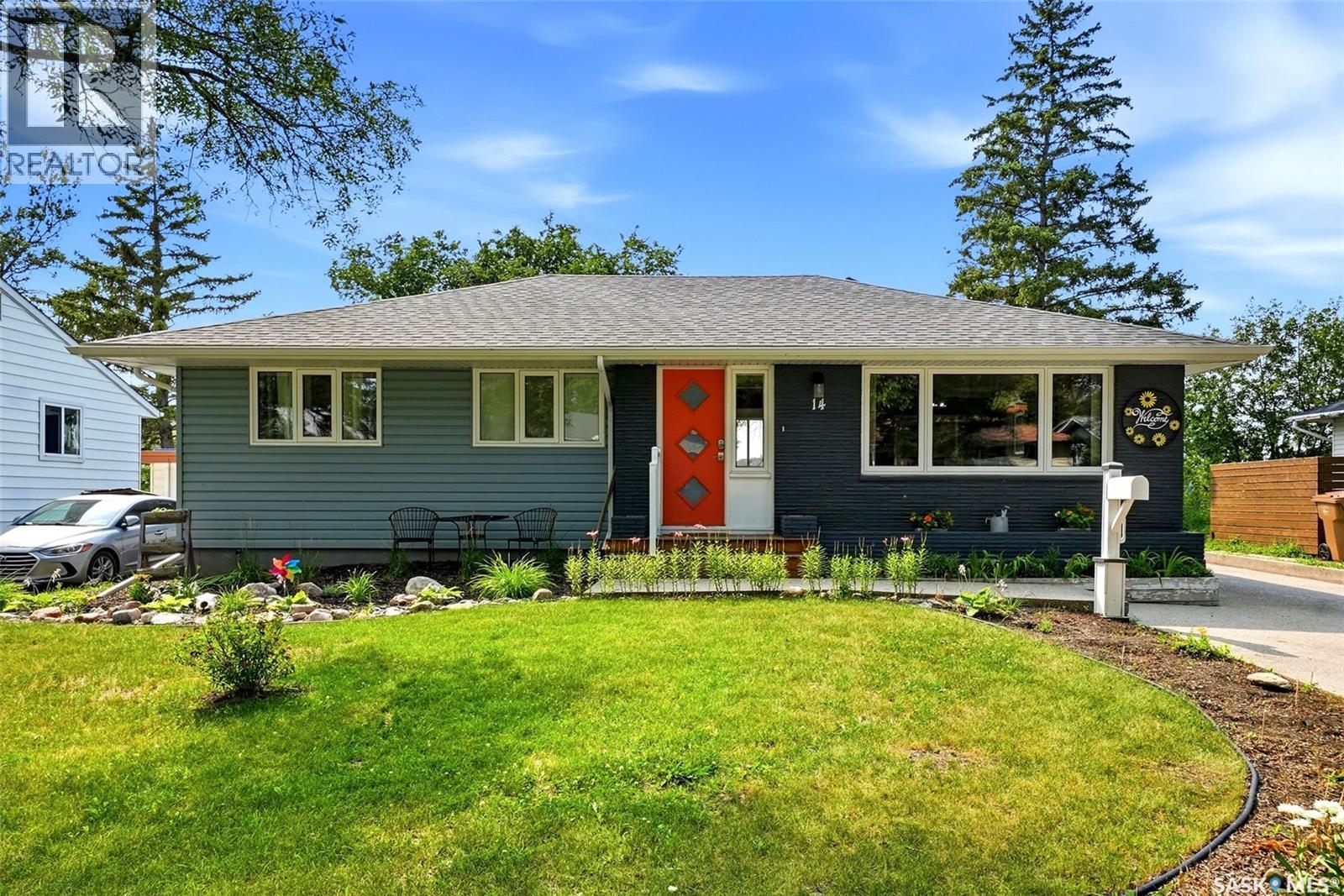 14 Bell STREET, Regina — photo 2