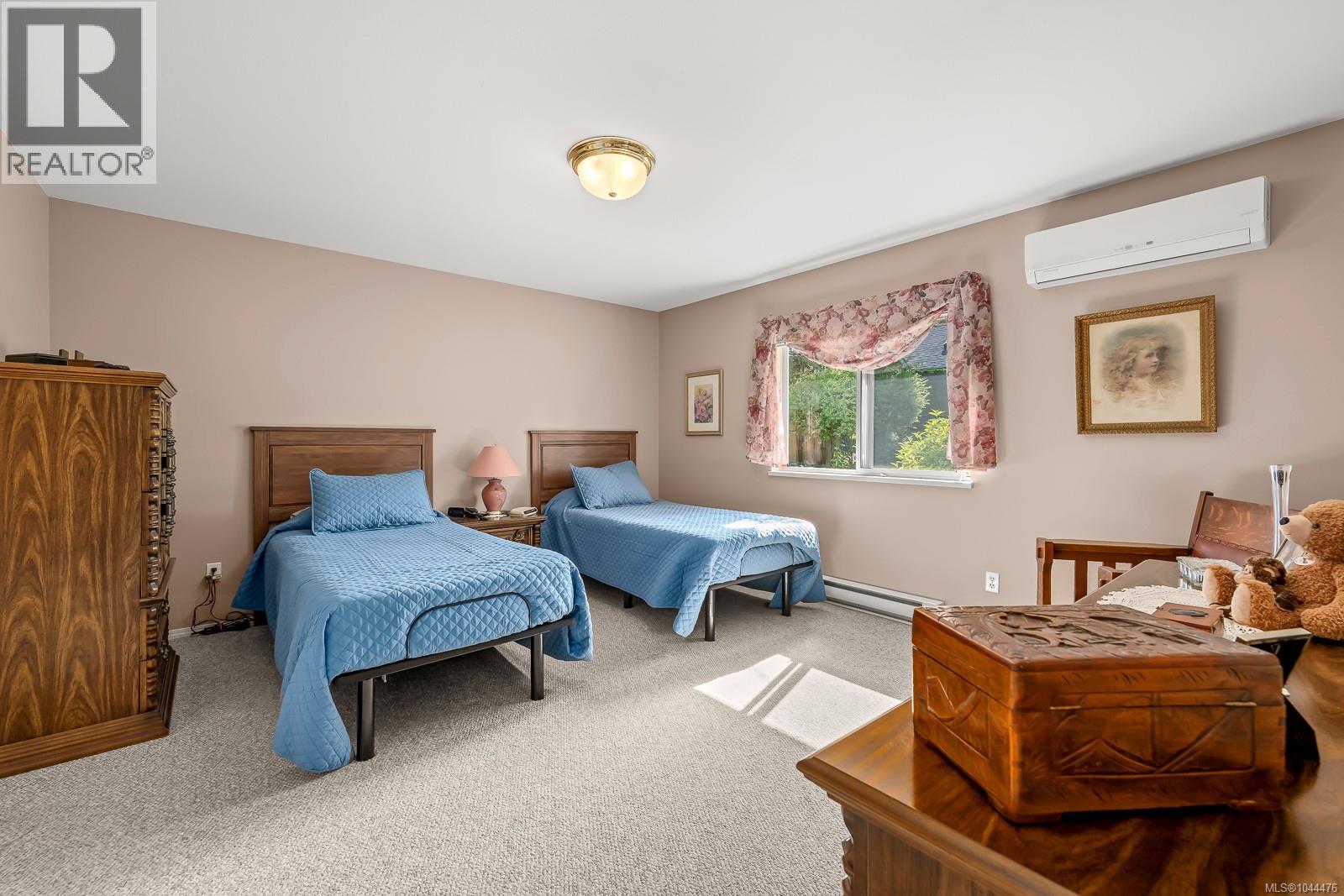 1780 Valley View Dr - 8