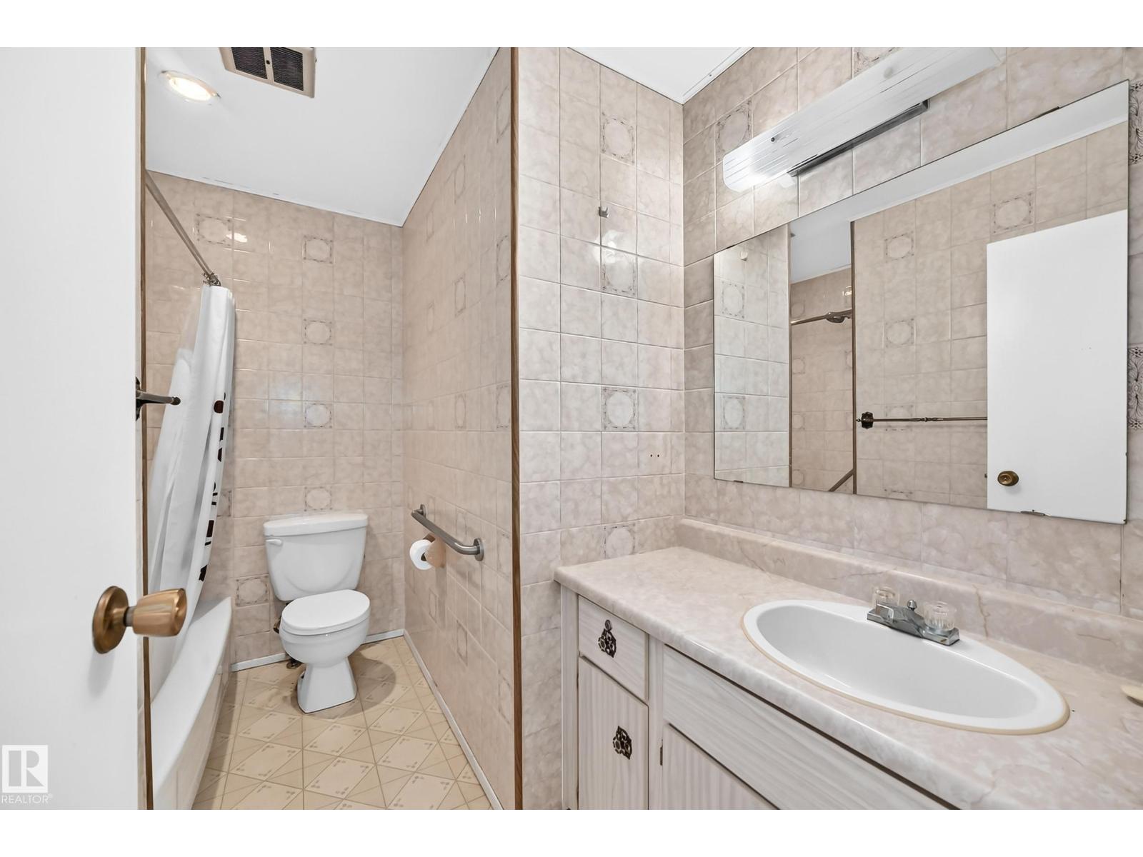 14630 52 ST NW - 29