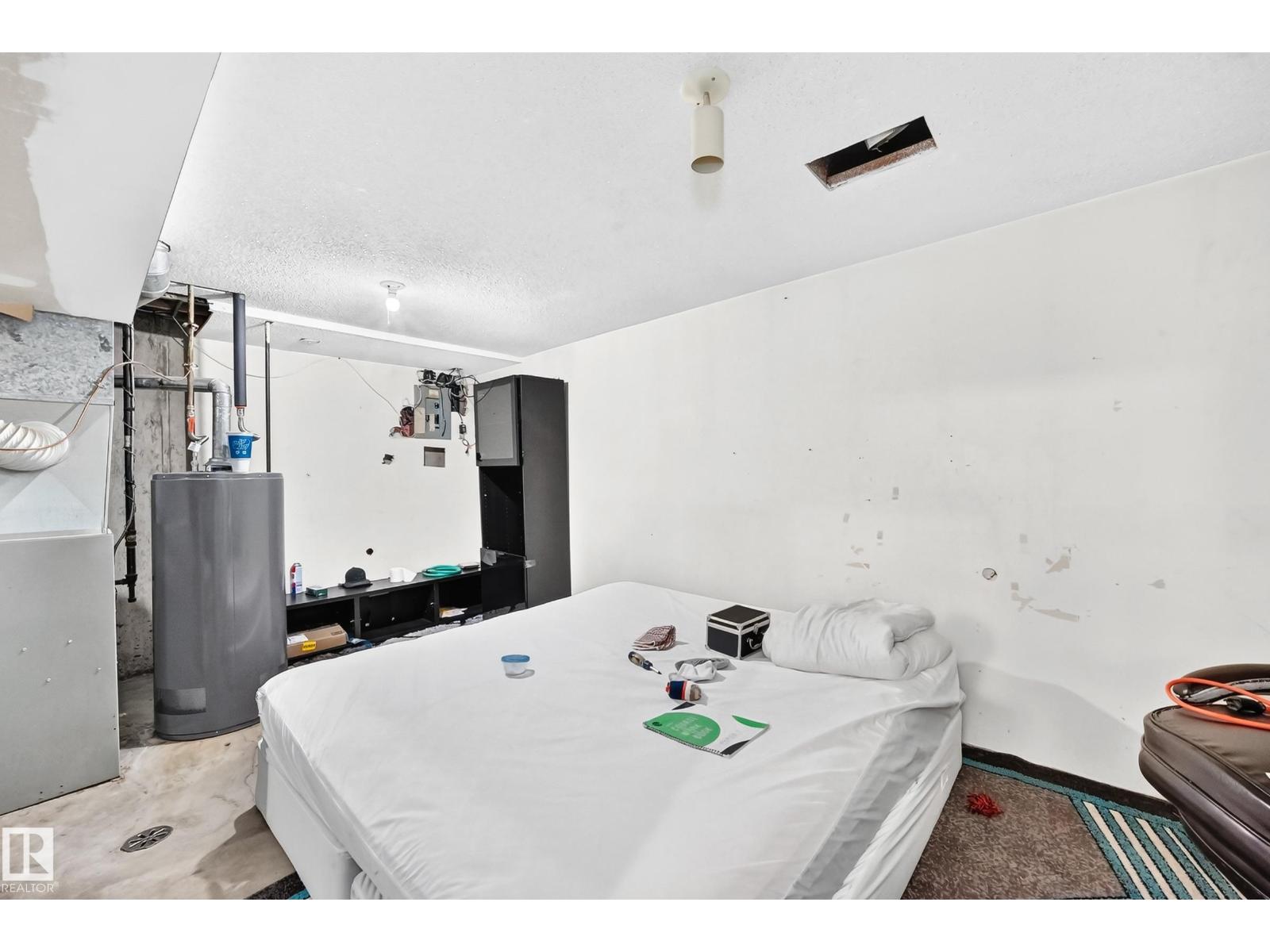 14630 52 ST NW - 31