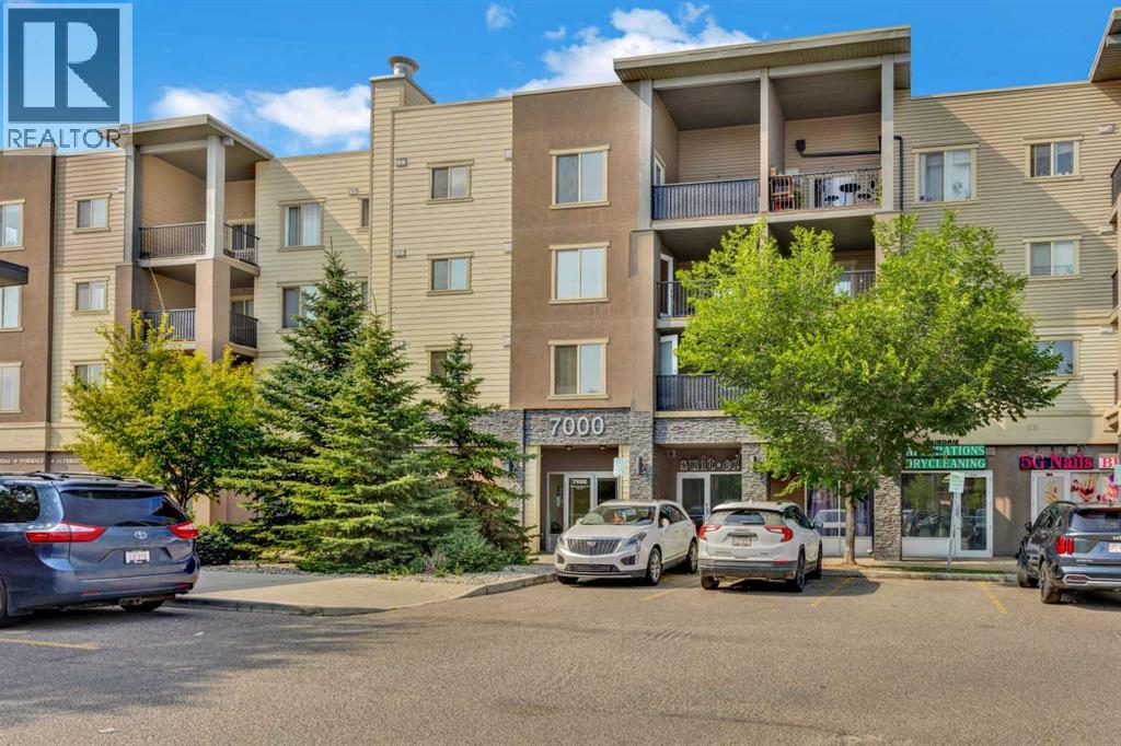 7411, 403 Mackenzie Way SW, Downtown, Airdrie photo 3